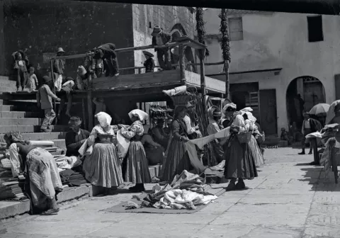 Italiennes un jour de marché,1890 Italiennes un jour de marché,1890