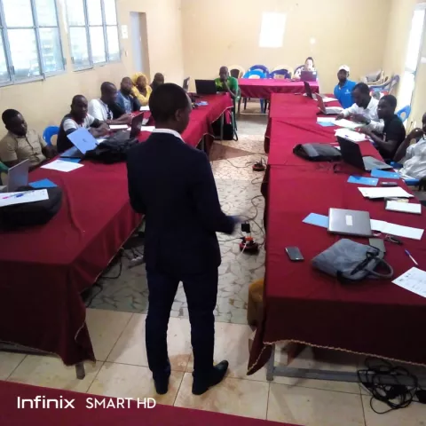 Les participants attentifs ©AssociationdesMinoritésEthniques