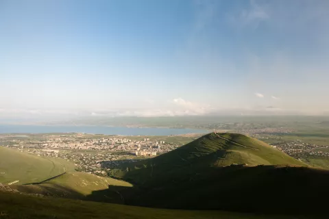 Photo de colline en Arménie © Test2