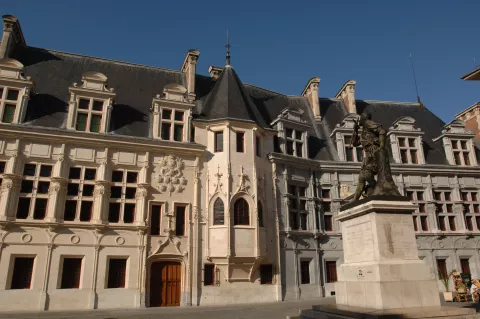 Ancien Palais du Parlement © Frederick Pattou Ancien Palais du Parlement © Frederick Pattou