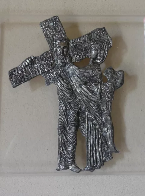 Gillonnay, chapelle ND du Mont, anonyme, 1965. Station 6 - Véronique essuie le visage de Jésus © Patrimoine culturel-CD38