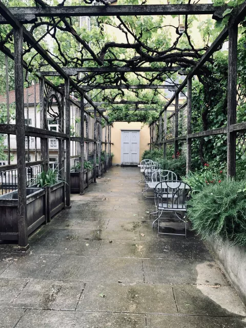 Terrasse et treille de l'appartement Gagnon, ou vécu Stendhal, Grenoble © Patrimoine culturel-Département de l'Isère