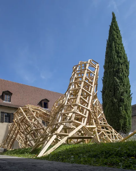 Installation de la structure en bois Installation de la structure en bois