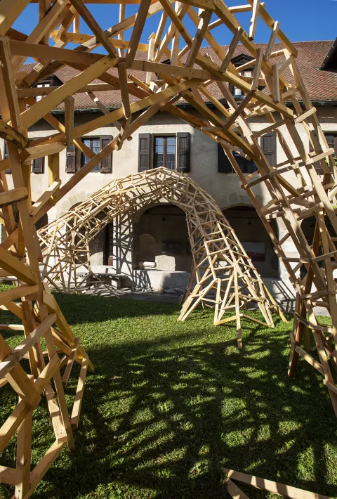 Installation de la structure en bois Installation de la structure en bois