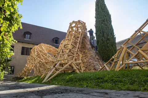 Installation de la structure en bois Installation de la structure en bois