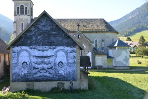Vue générale de l'église avec oeuvre de P. Baudelocque