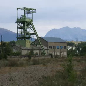 Puits minier du Villaret à Susville