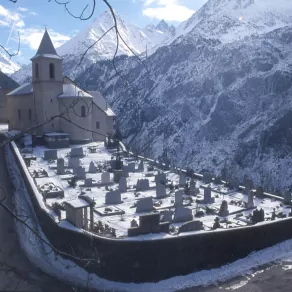 Cimetière de Saint-Christophe-en-Oisans © Patrimoine culturel-CD38