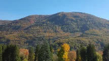 Parc du domaine de Vizille en automne © Département de l'Isère