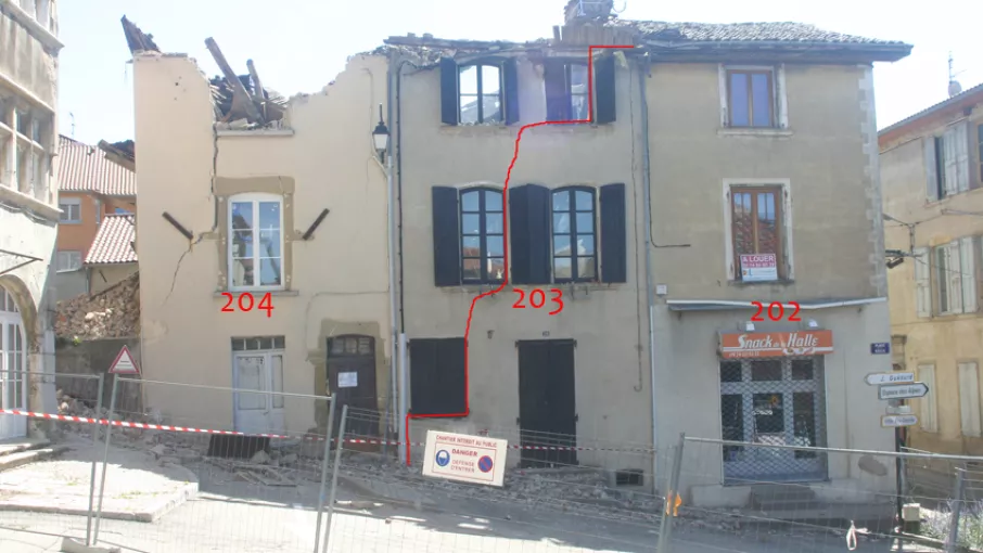 Façades après éffondrement © D. Gonnin