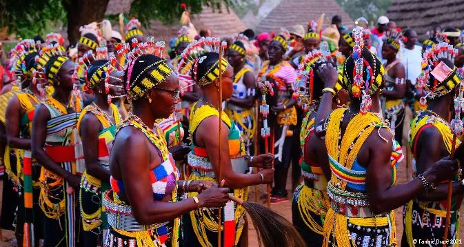 Photo prise lors du circuit test au moment de la cérémonie de sortie des masques bassari à Ethiolo © Fannie Dupé