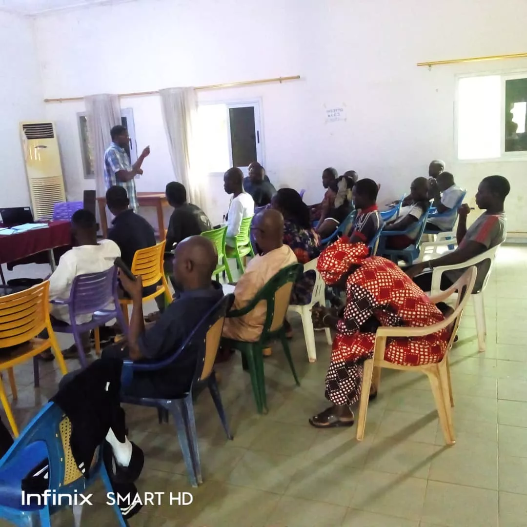 Une séance de la formation en communication interne ©AssociationdesMinoritésEthniques