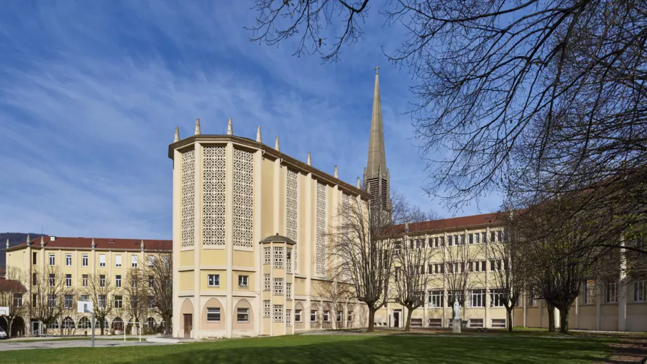Chapelle de l’ancien « Petit Séminaire » de Voreppe depuis le jardin © Damien Lachas