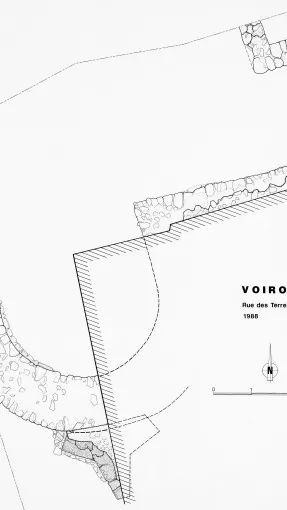 Relevé de la fouille d'une tour de l'enceinte en 1988. (Dessin P. Mille et N. Esperguin). © Patrimoine culturel