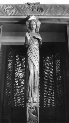 Christ au Sacré Coeur avec l'Ange Gabriel à ses pieds, bois, Henri Charlier sculpteur. © Abbé Meyer / Patrimoine culturel CD38
